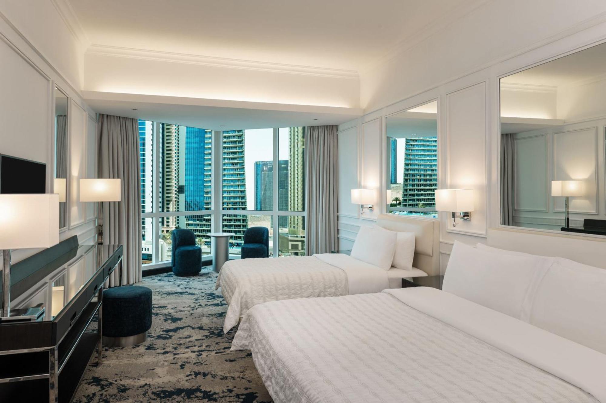 Le Meridien Mina Seyahi Beach Resort & Waterpark Dubai Exterior photo Deluxe Room