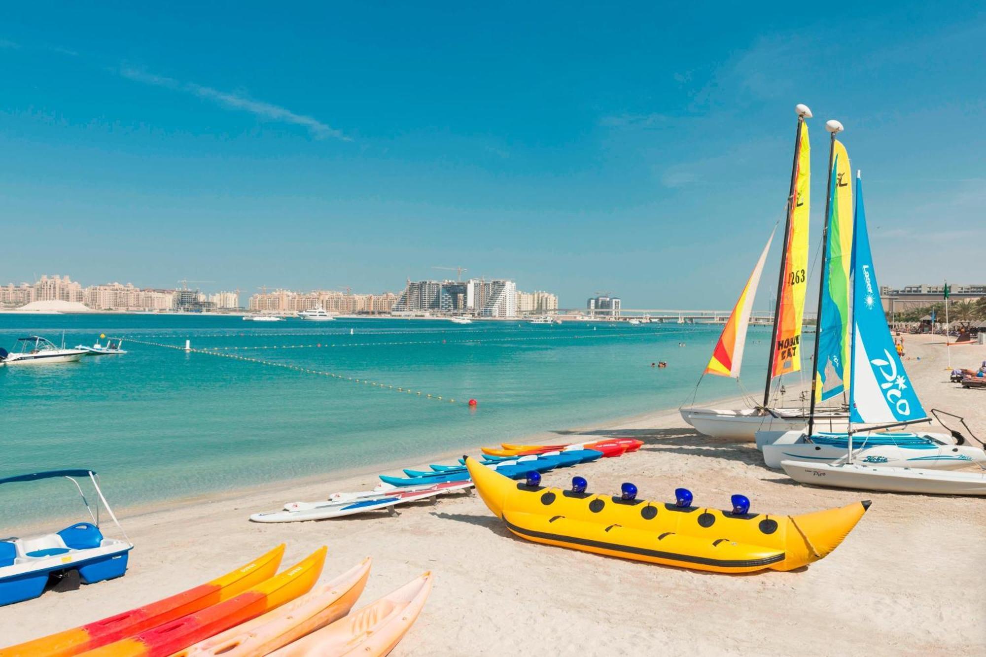 Le Meridien Mina Seyahi Beach Resort & Waterpark Dubai Exterior photo The Palm Jumeirah